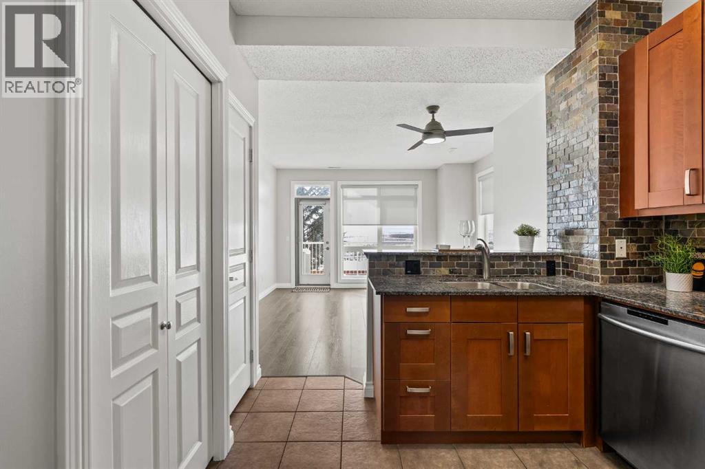 Single Family House for Sale in   Rockyledge View NW Rocky Ridge Calgary 