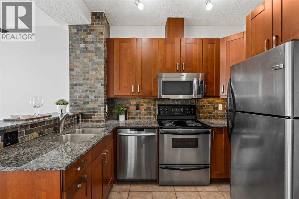 Single Family House for Sale in   Rockyledge View NW Rocky Ridge Calgary 