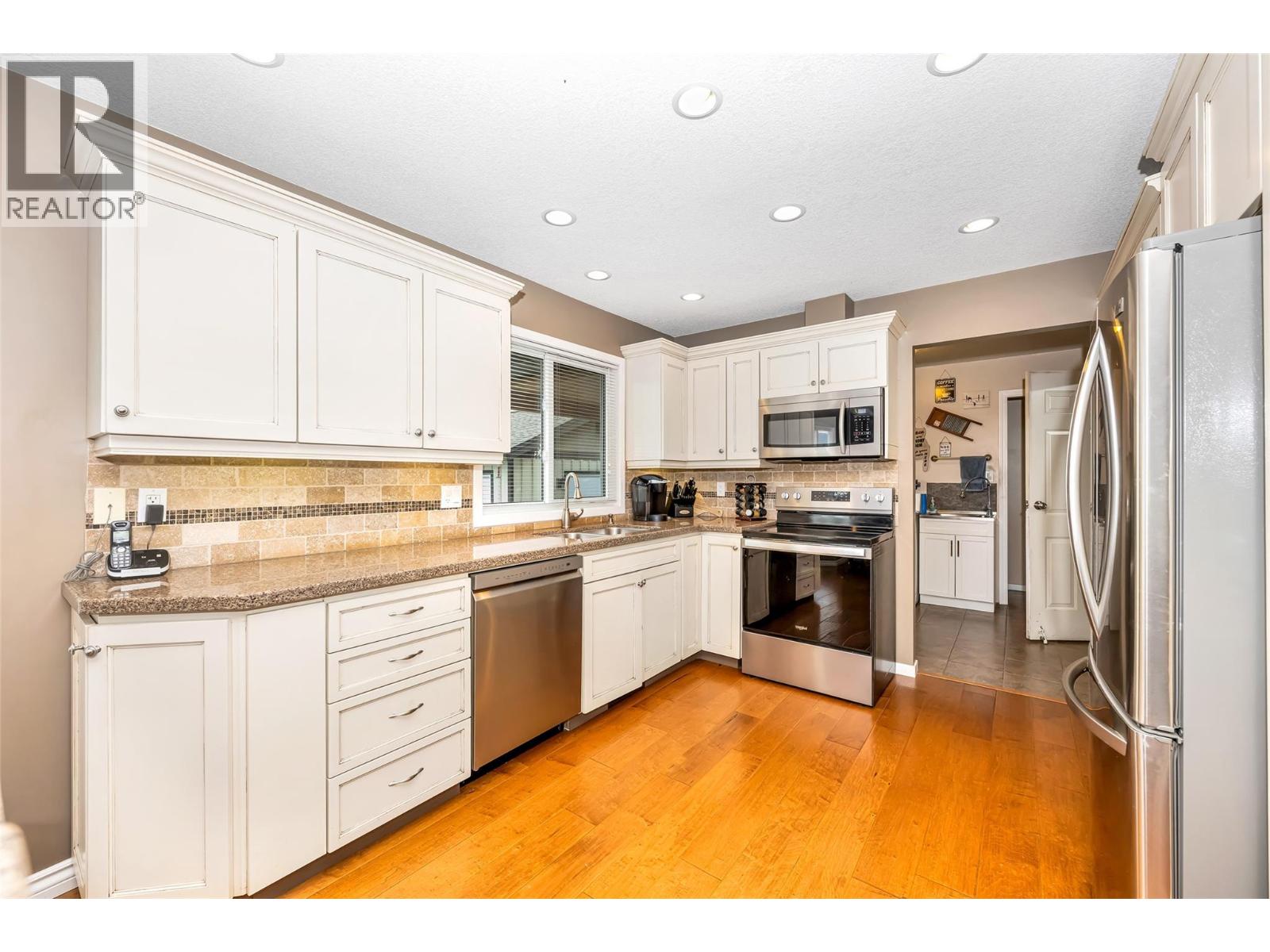 6463 BLUE JAY ROAD - 13