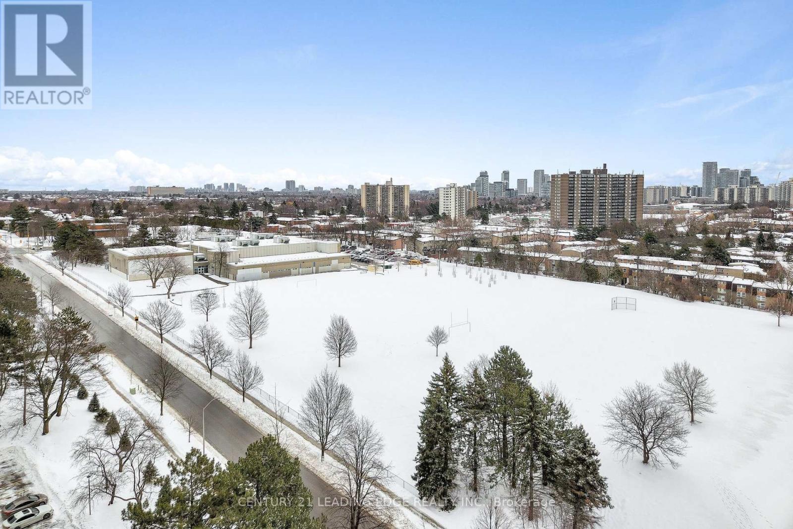 Unobstructed panoramic view