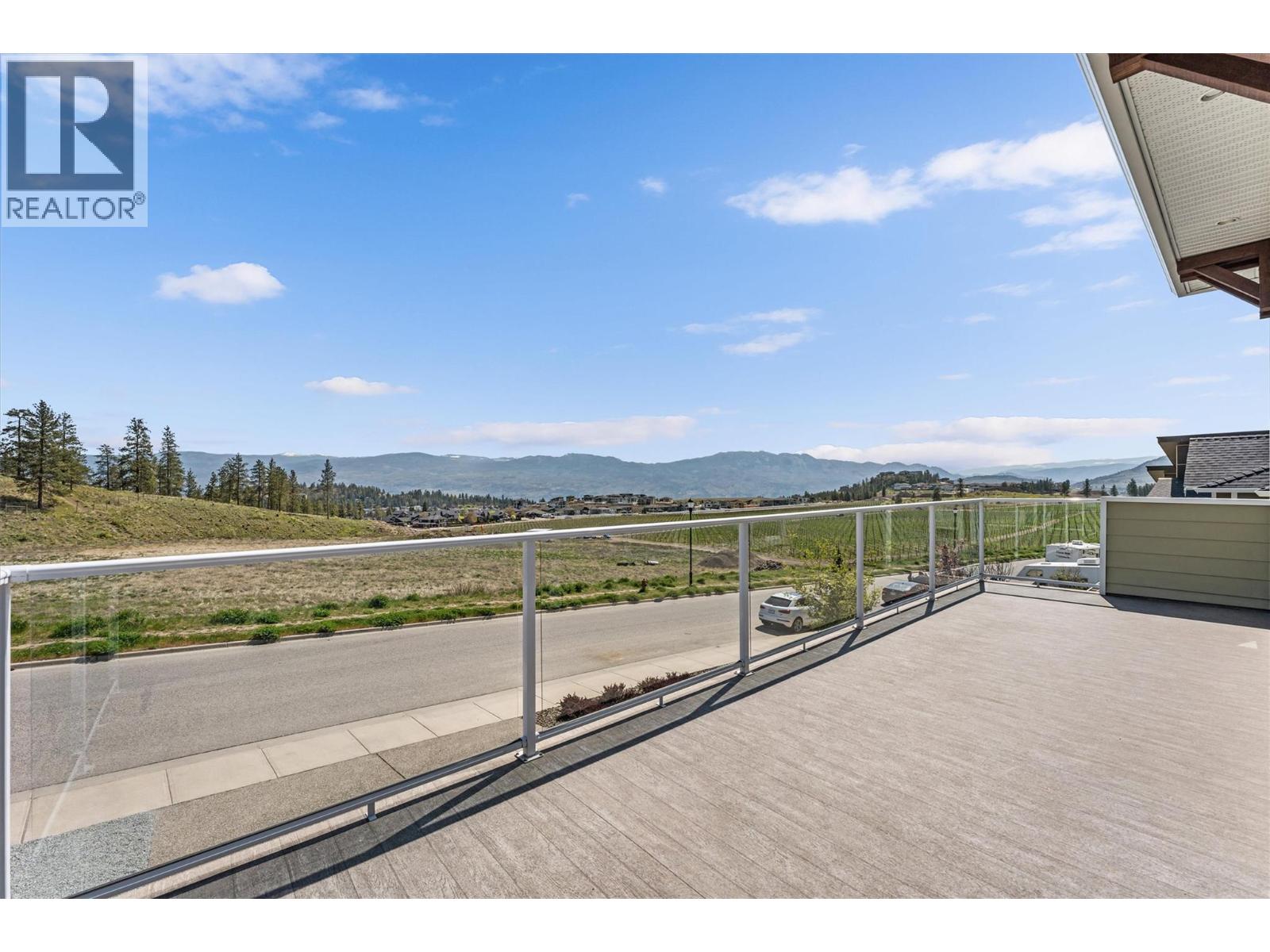  2600 Paramount Drive, West Kelowna