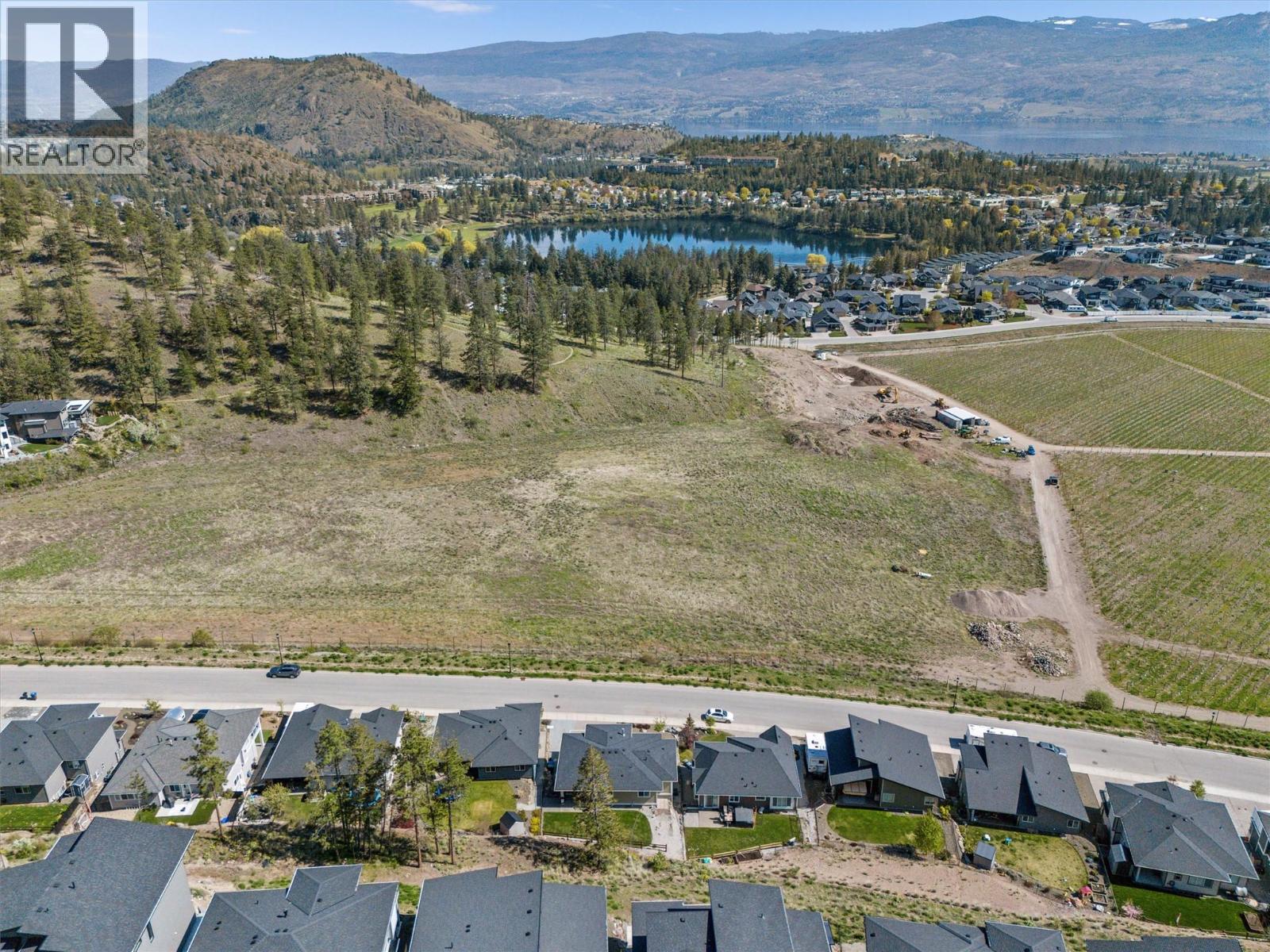  2600 Paramount Drive, West Kelowna