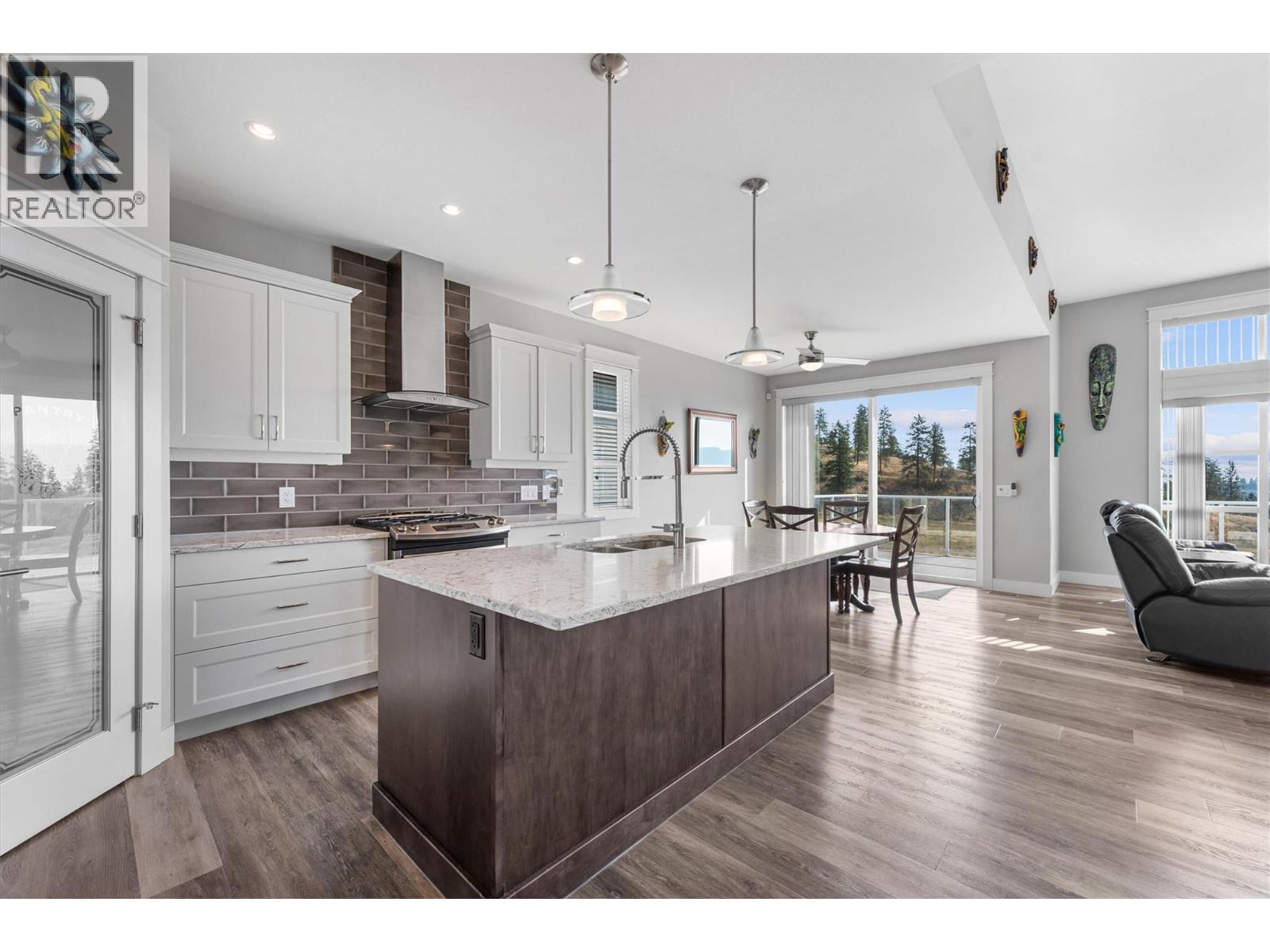  2600 Paramount Drive, West Kelowna