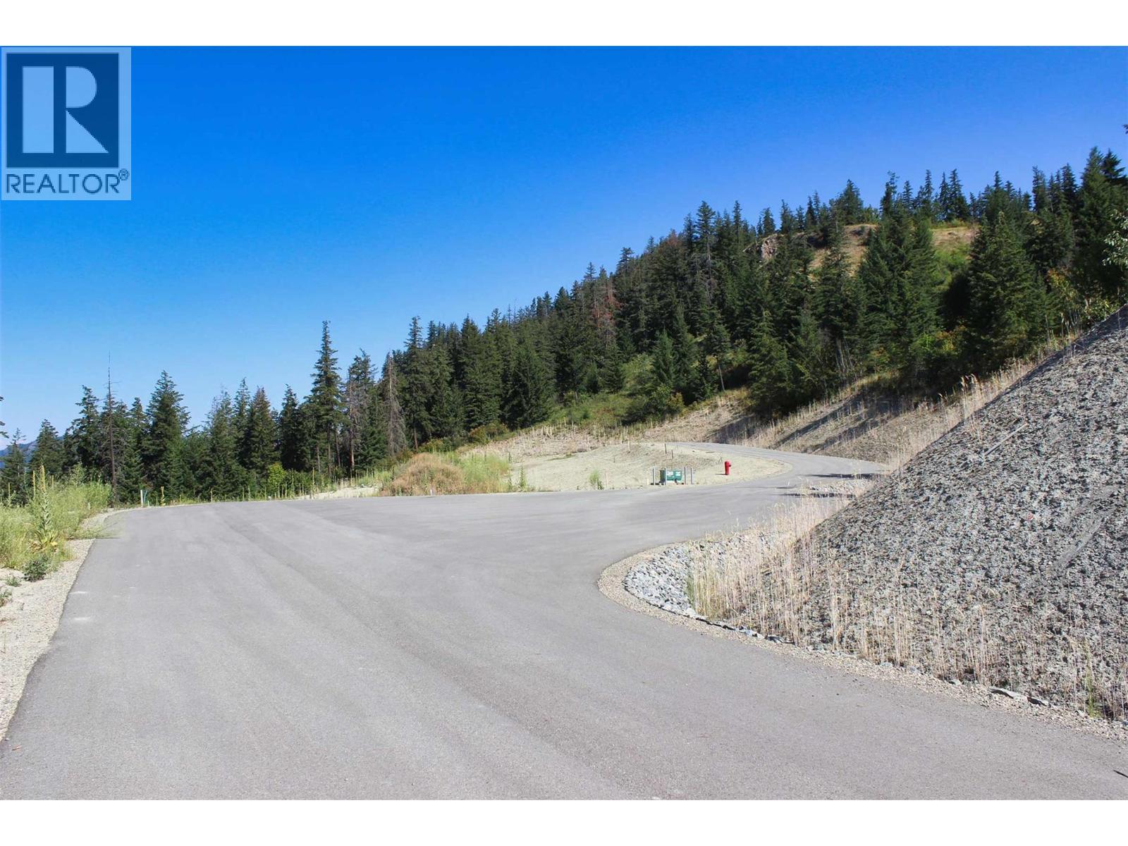 11 3648 Braelyn Road, Sunnybrae