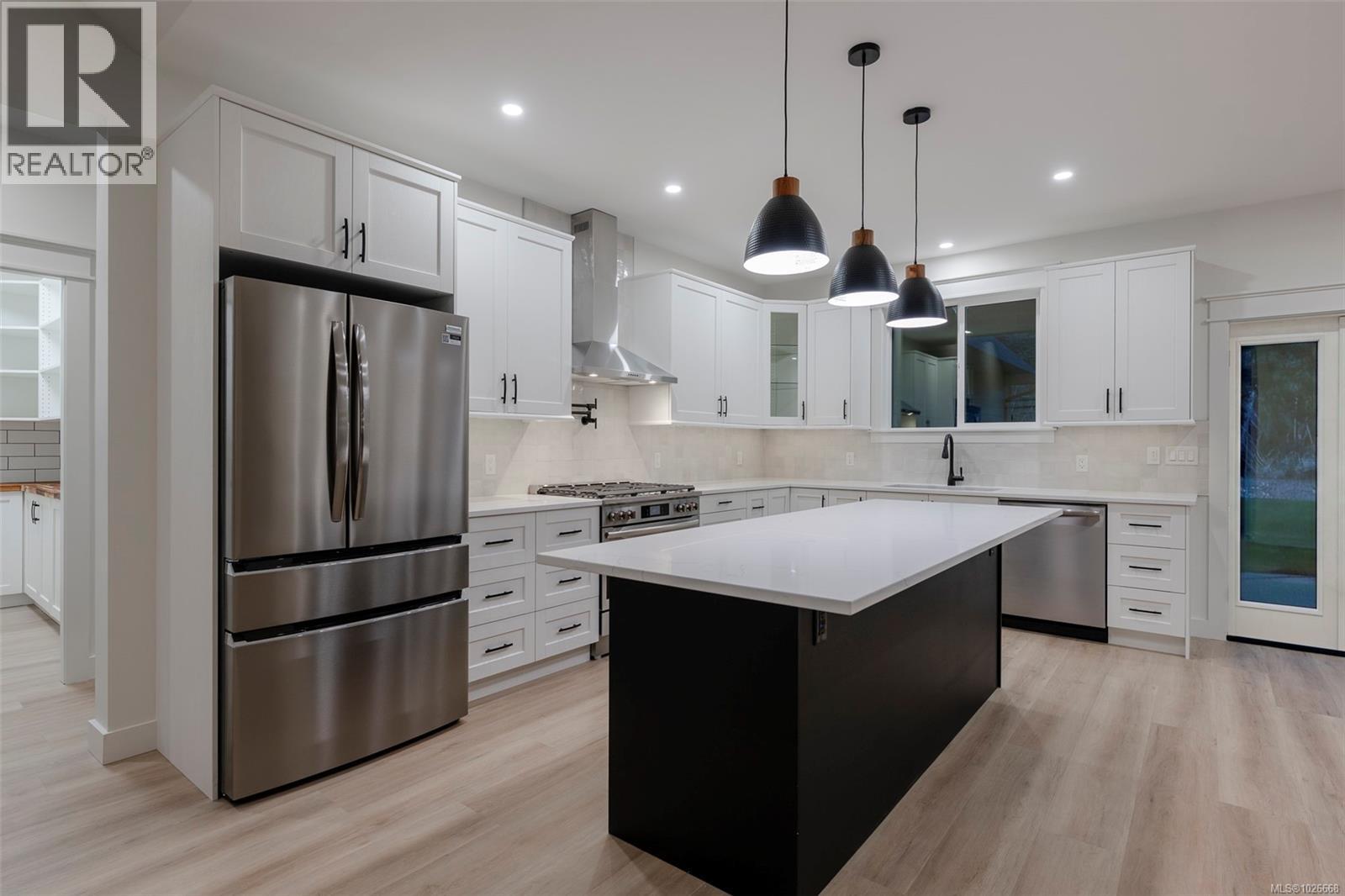 6537 Fayette Rd, Port Alberni