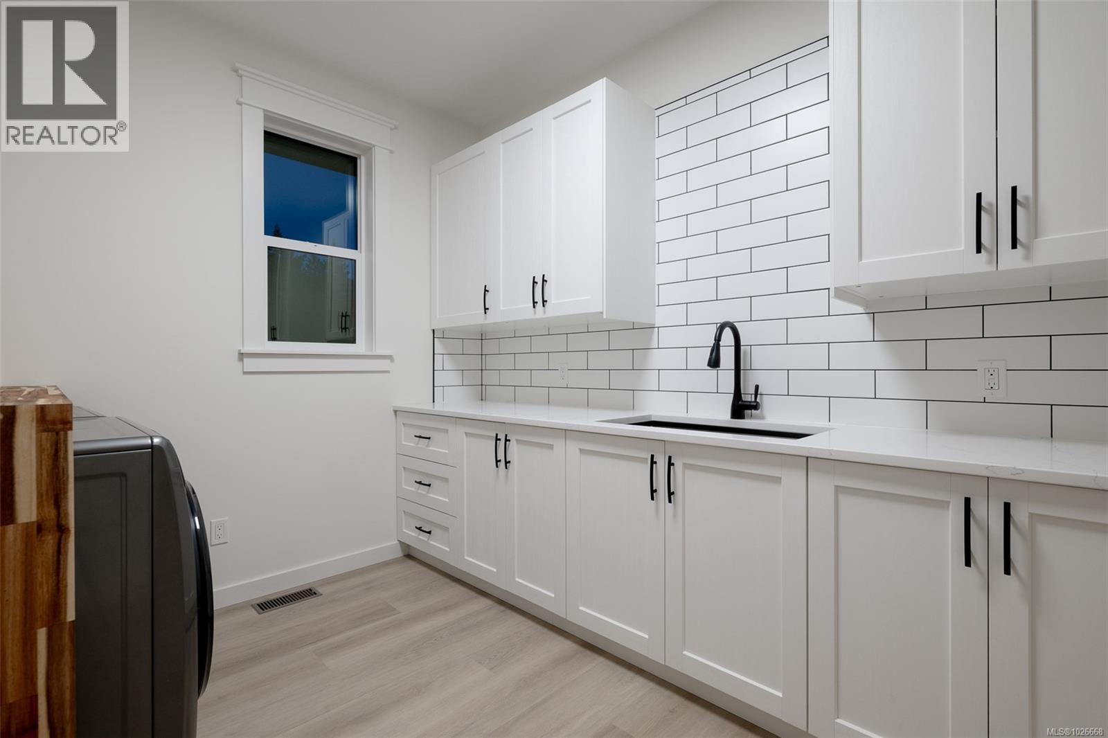 6537 Fayette Rd, Port Alberni