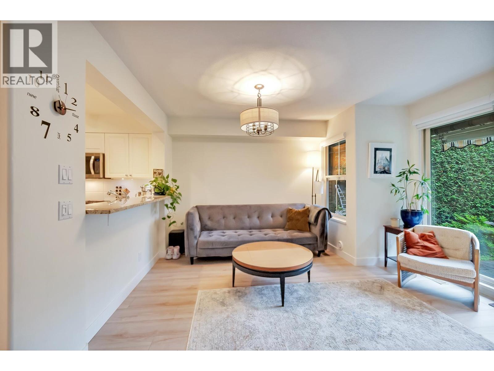 18 1550 LARKHALL CRESCENT, North Vancouver