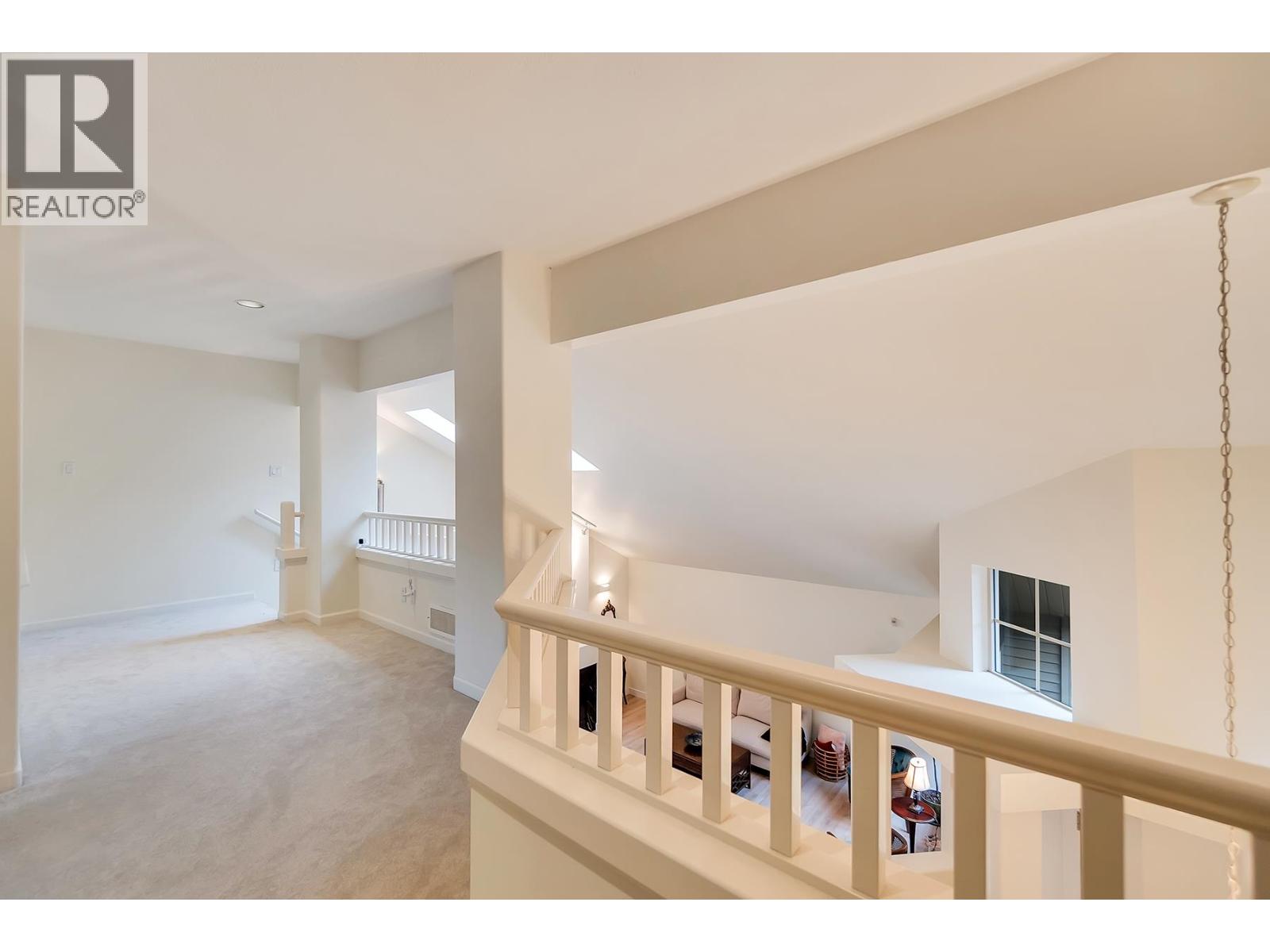 18 1550 LARKHALL CRESCENT, North Vancouver