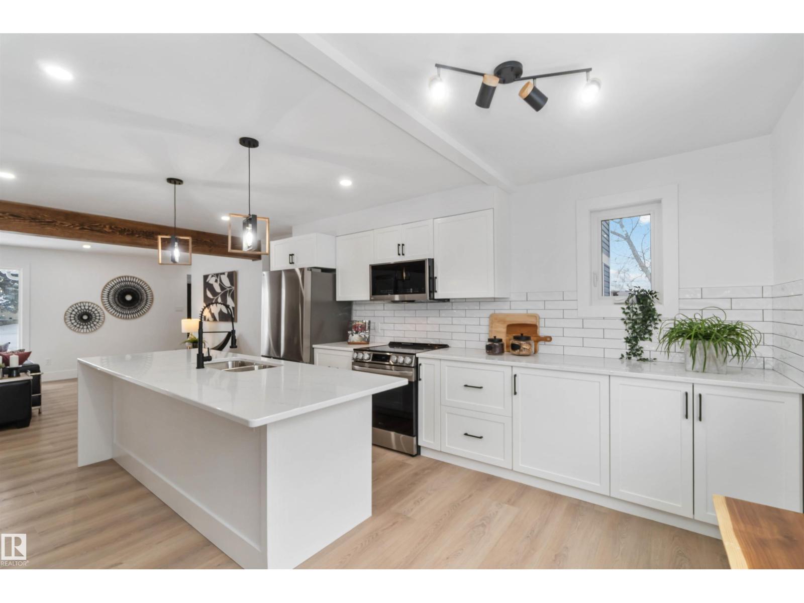 
          6719 95 AV NW
            <br/>
            <span>Edmonton</span>
            , 
            <span>AB</span>
             <span>T6B1A6</span>
         - Photo 26