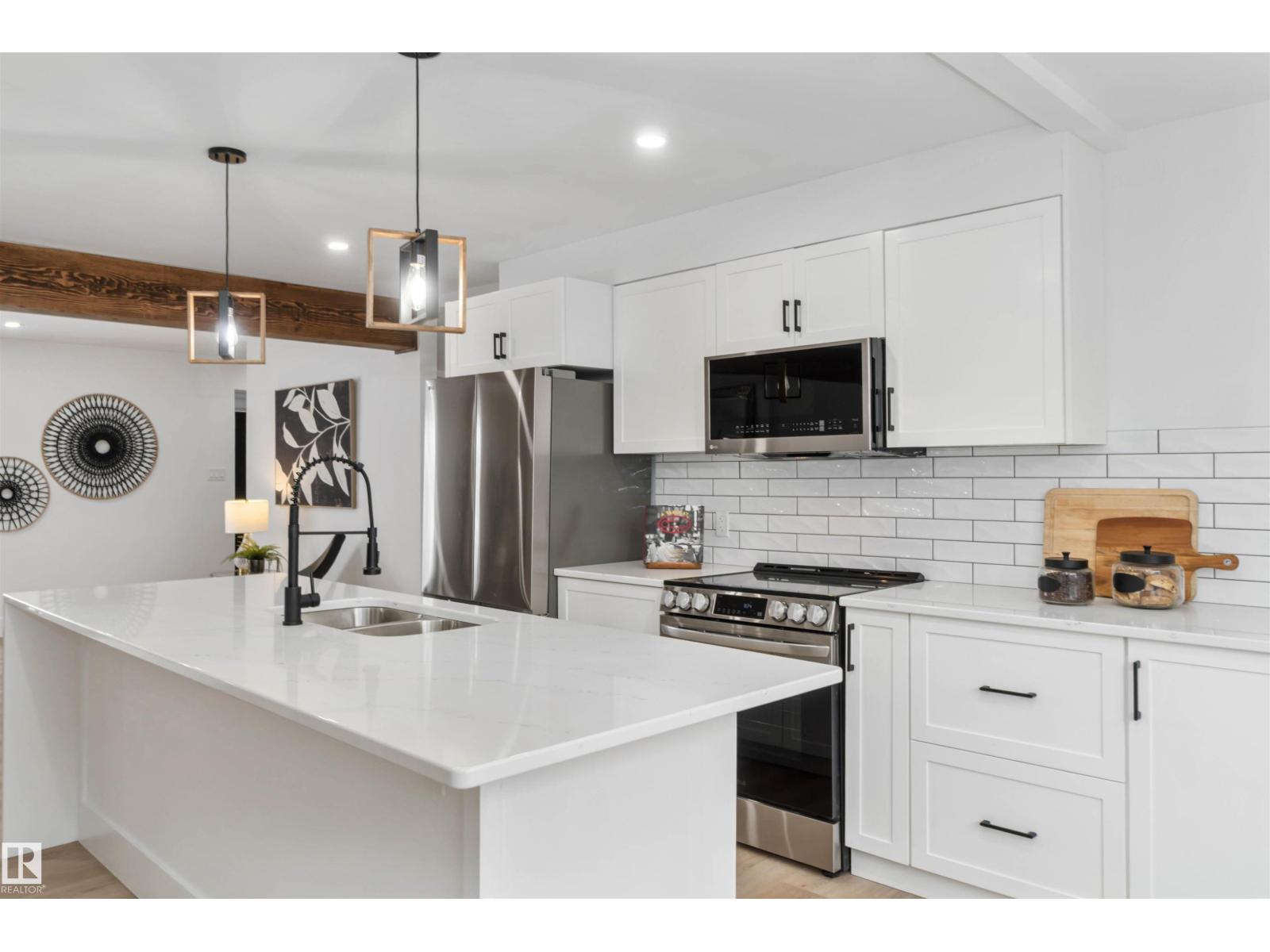 
          6719 95 AV NW
            <br/>
            <span>Edmonton</span>
            , 
            <span>AB</span>
             <span>T6B1A6</span>
         - Photo 5