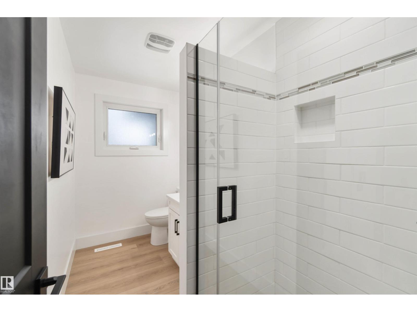 
          6719 95 AV NW
            <br/>
            <span>Edmonton</span>
            , 
            <span>AB</span>
             <span>T6B1A6</span>
        