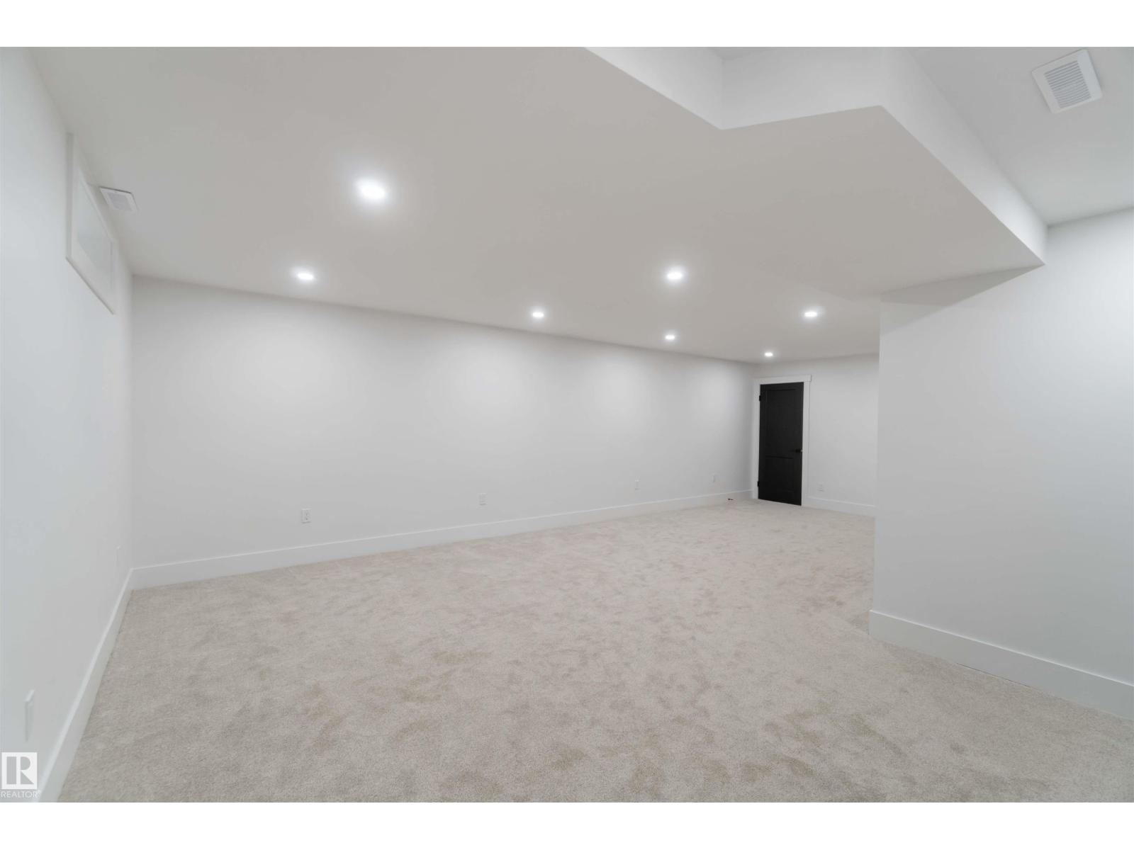 
          6719 95 AV NW
            <br/>
            <span>Edmonton</span>
            , 
            <span>AB</span>
             <span>T6B1A6</span>
         - Photo 43