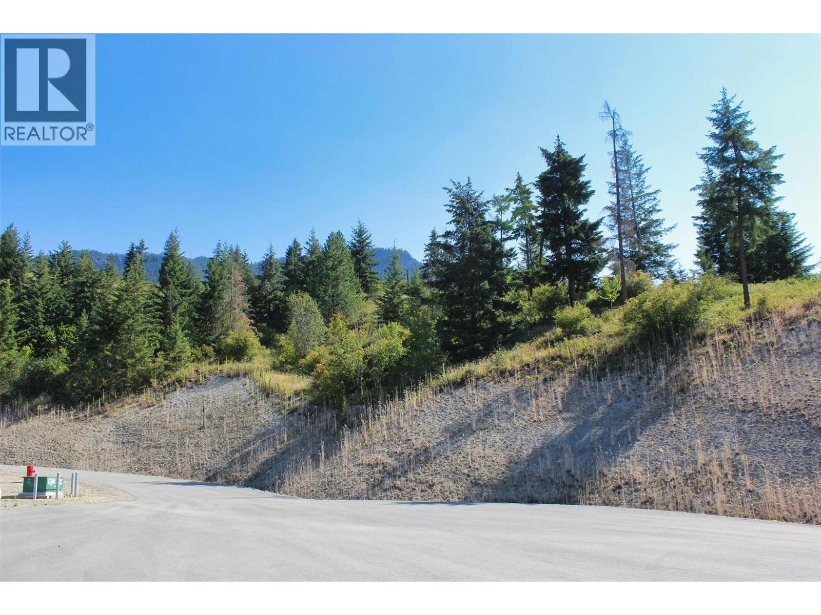 5 3648 Braelyn Road, Sunnybrae