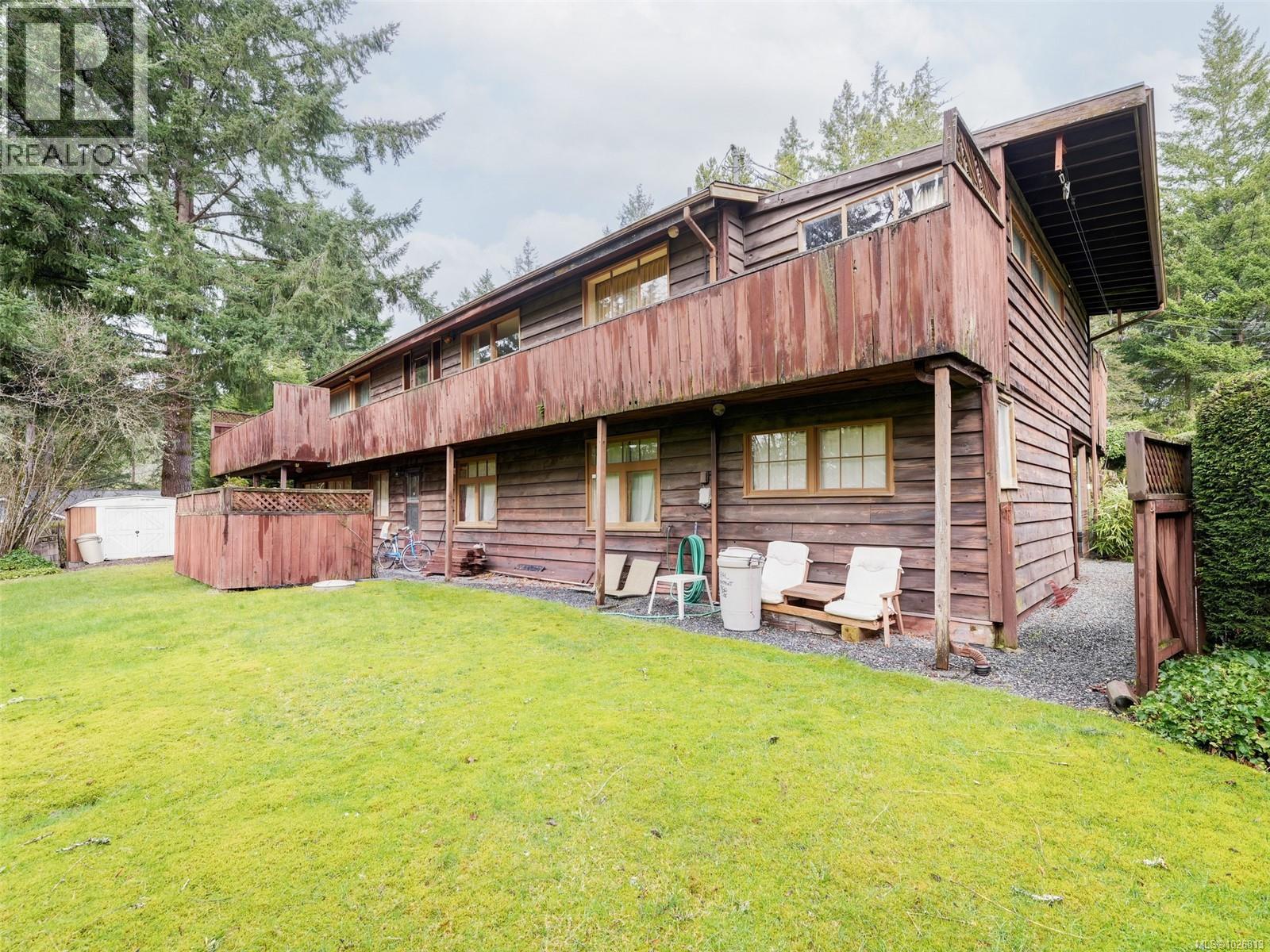  913 Gade Road, Langford