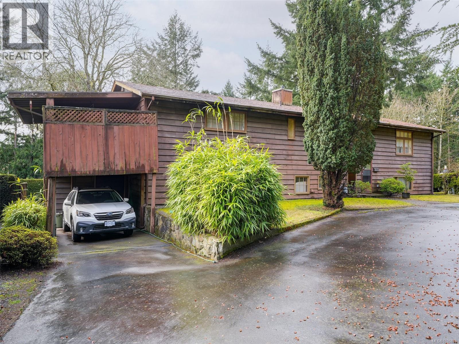  913 Gade Road, Langford