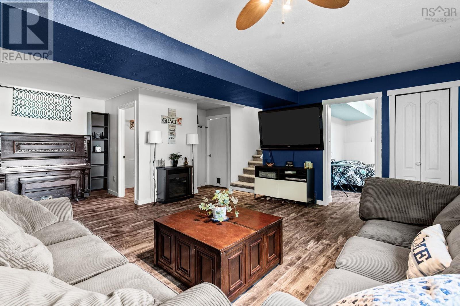 Property 4 of 33 of 2929 Highway 7 Highway