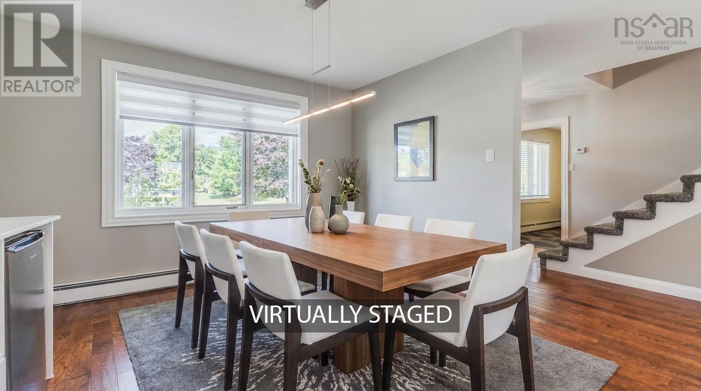 Property 14 of 48 of 122 MEADOWLAND Avenue