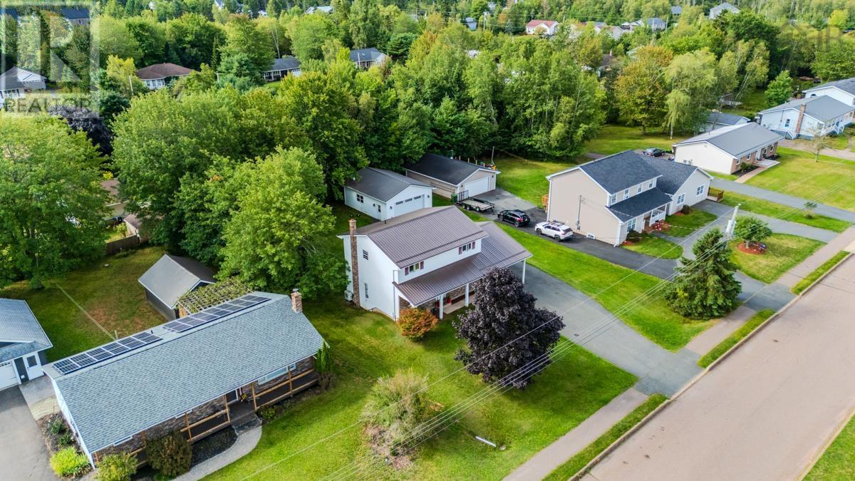 Property 43 of 48 of 122 MEADOWLAND Avenue