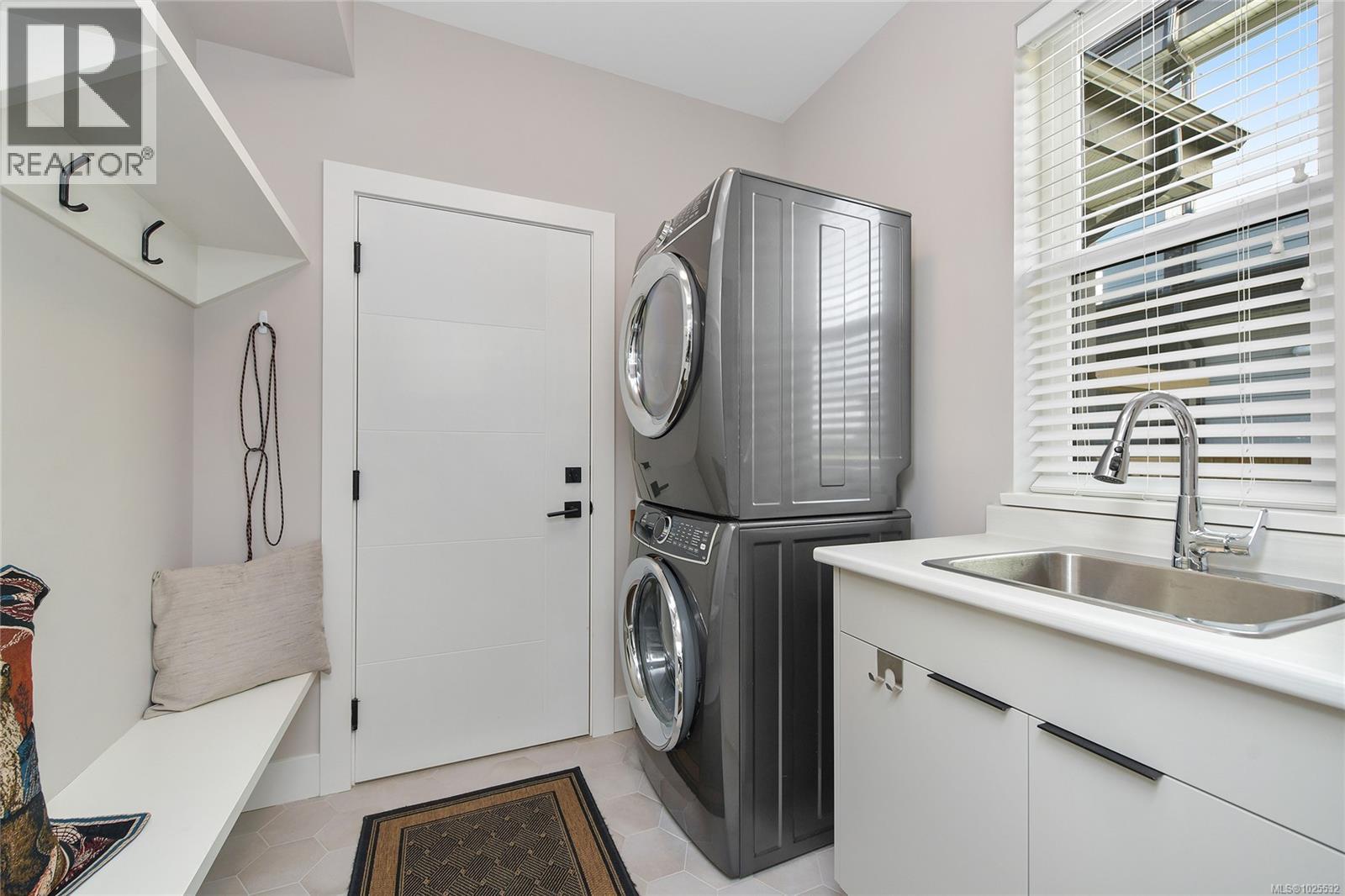 6537 Helgesen Rd, Sooke