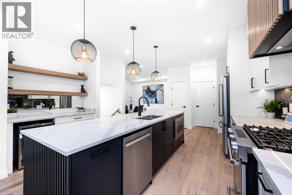 Single Family House for Sale in  Westmount Road NW West Hillhurst Calgary 