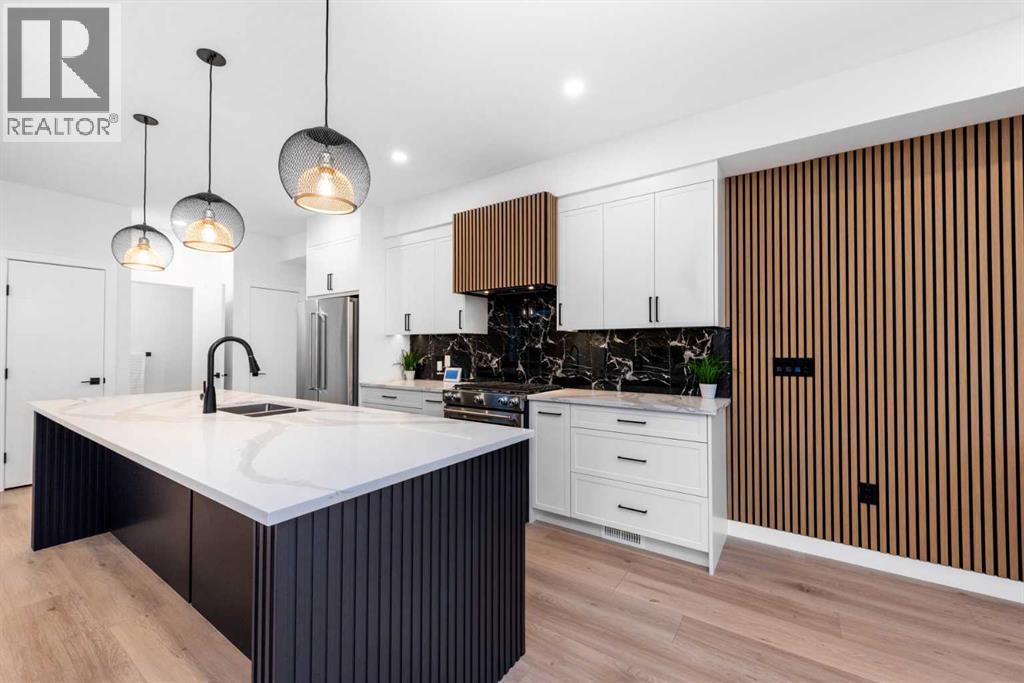 Single Family House for Sale in  Westmount Road NW West Hillhurst Calgary 