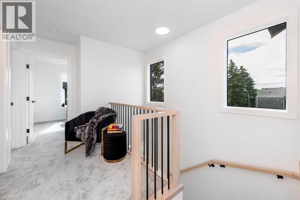 Single Family House for Sale in  Westmount Road NW West Hillhurst Calgary 