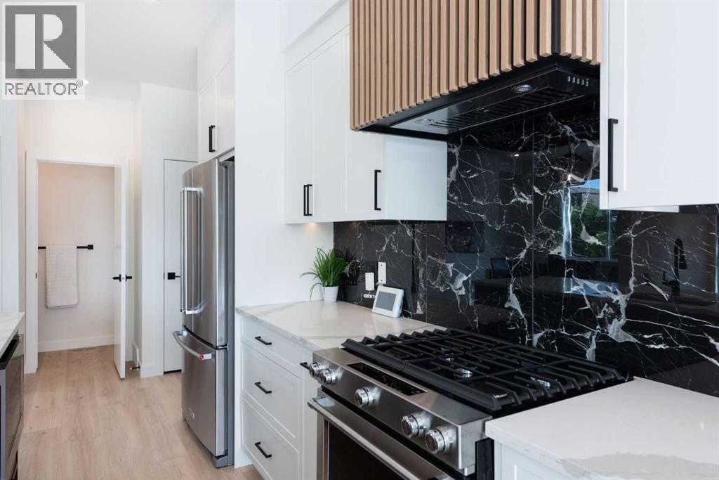 Single Family House for Sale in  Westmount Road NW West Hillhurst Calgary 