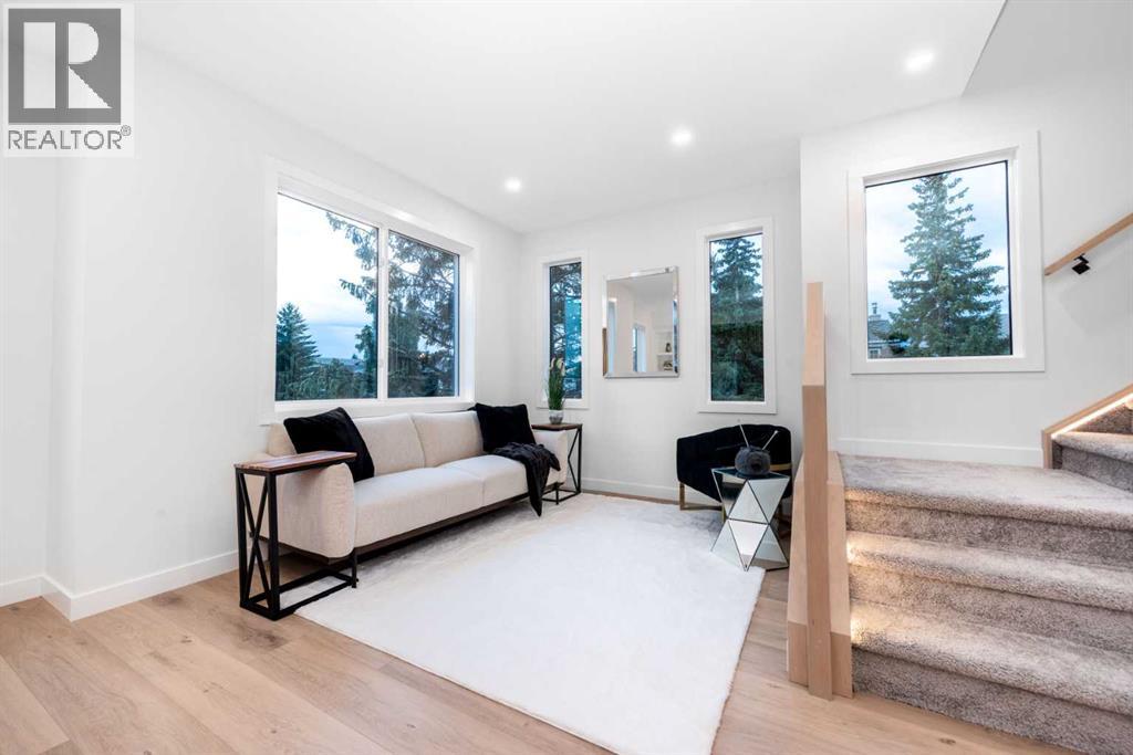 Single Family House for Sale in  Westmount Road NW West Hillhurst Calgary 