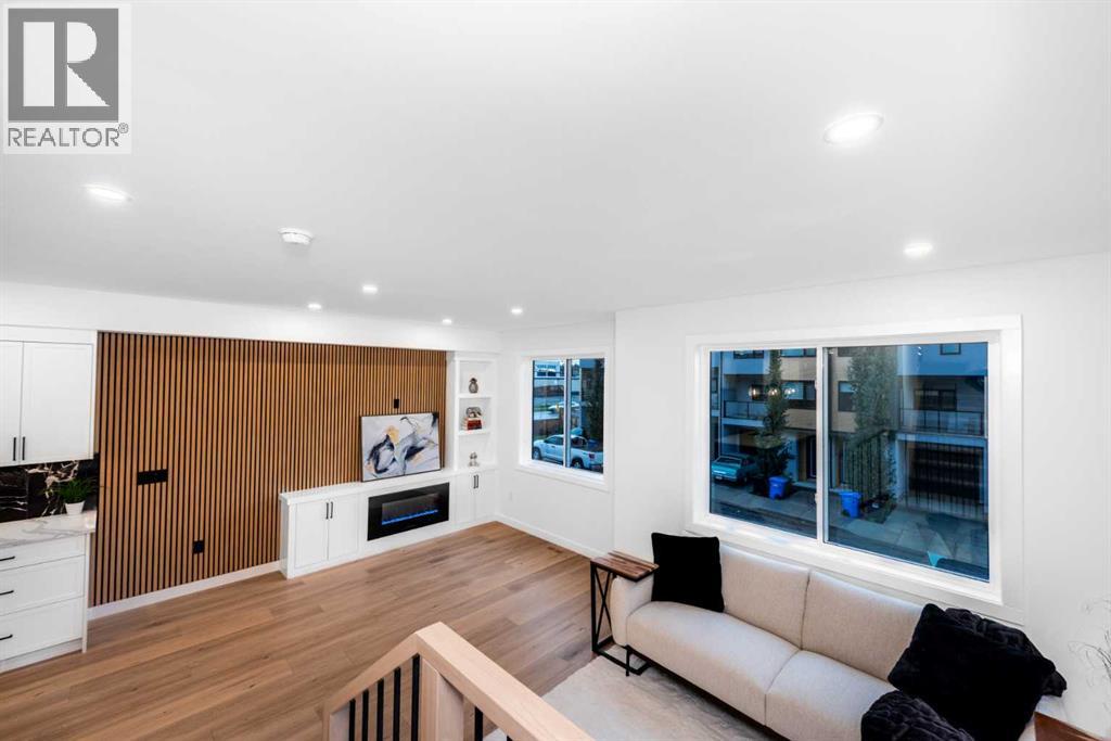 Single Family House for Sale in  Westmount Road NW West Hillhurst Calgary 