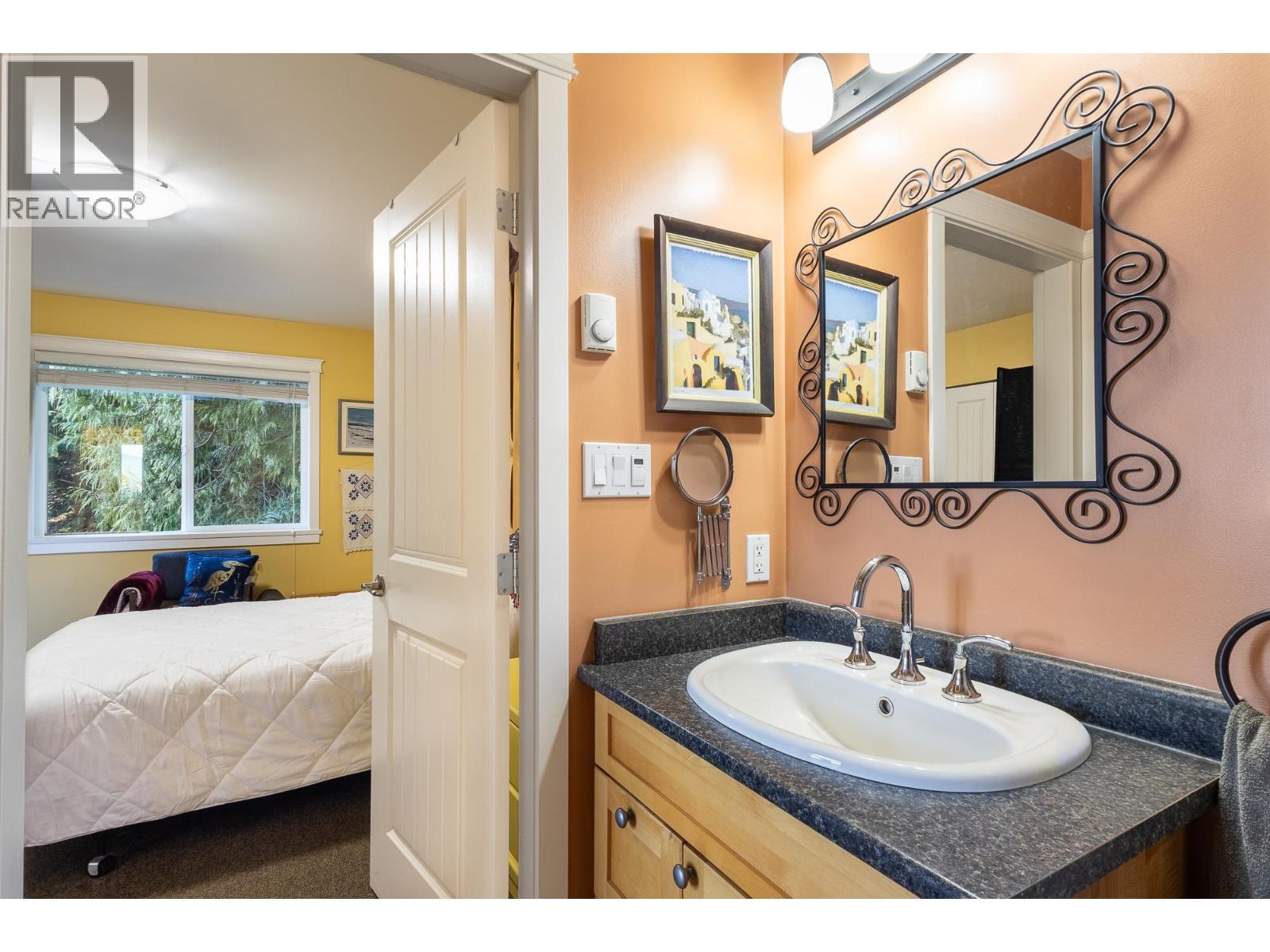 1051 GOWER POINT ROAD, Gibsons