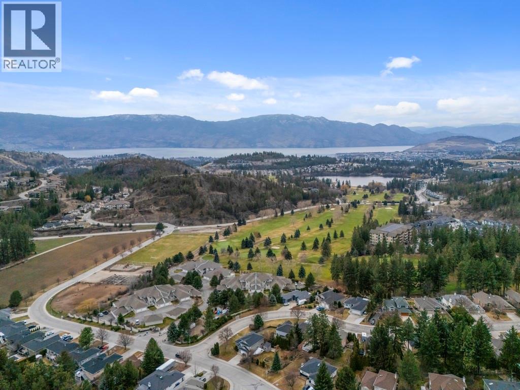  2133 Shannon Woods Way, West Kelowna