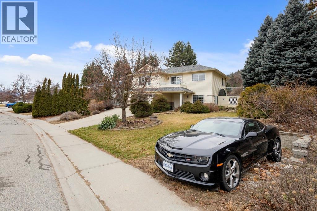  2133 Shannon Woods Way, West Kelowna