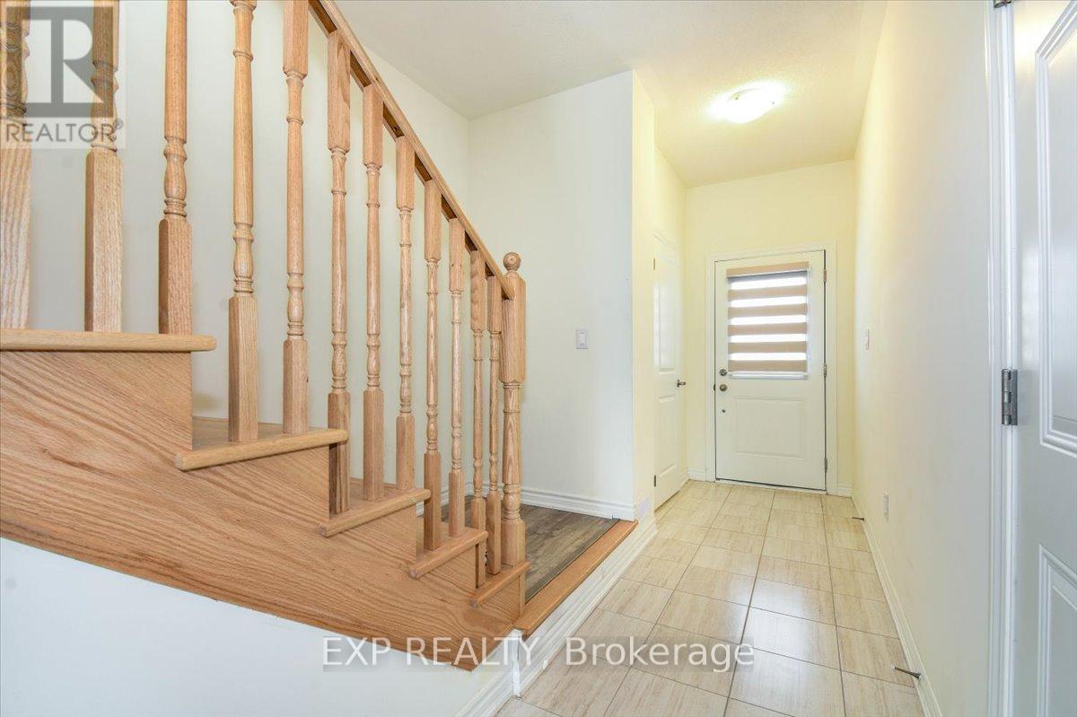 80 HILLCROFT WAY - Photo 3 of 32, Kawartha Lakes (Bobcaygeon), Ontario