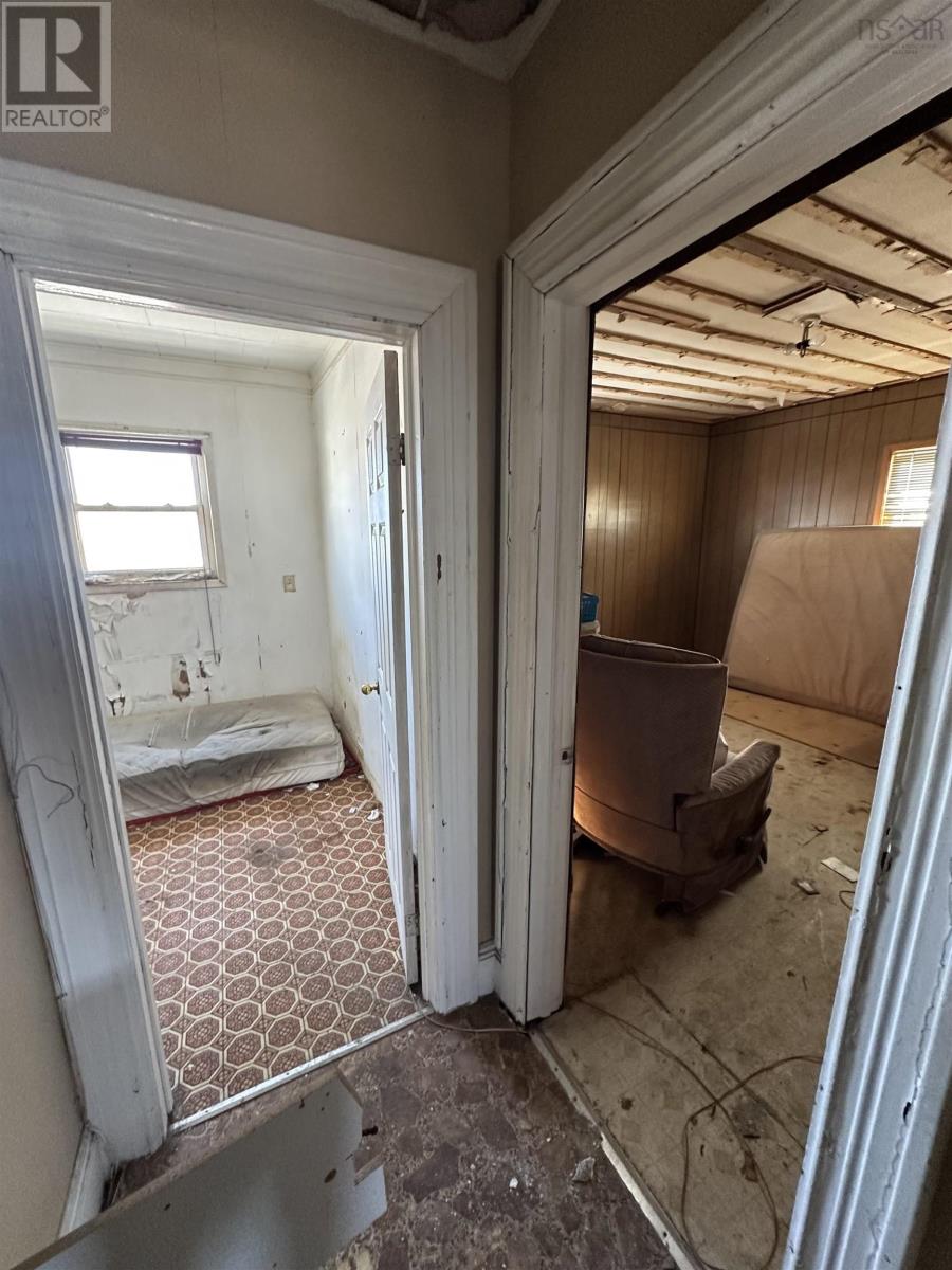 Property 8 of 14 of 859 Victoria Road