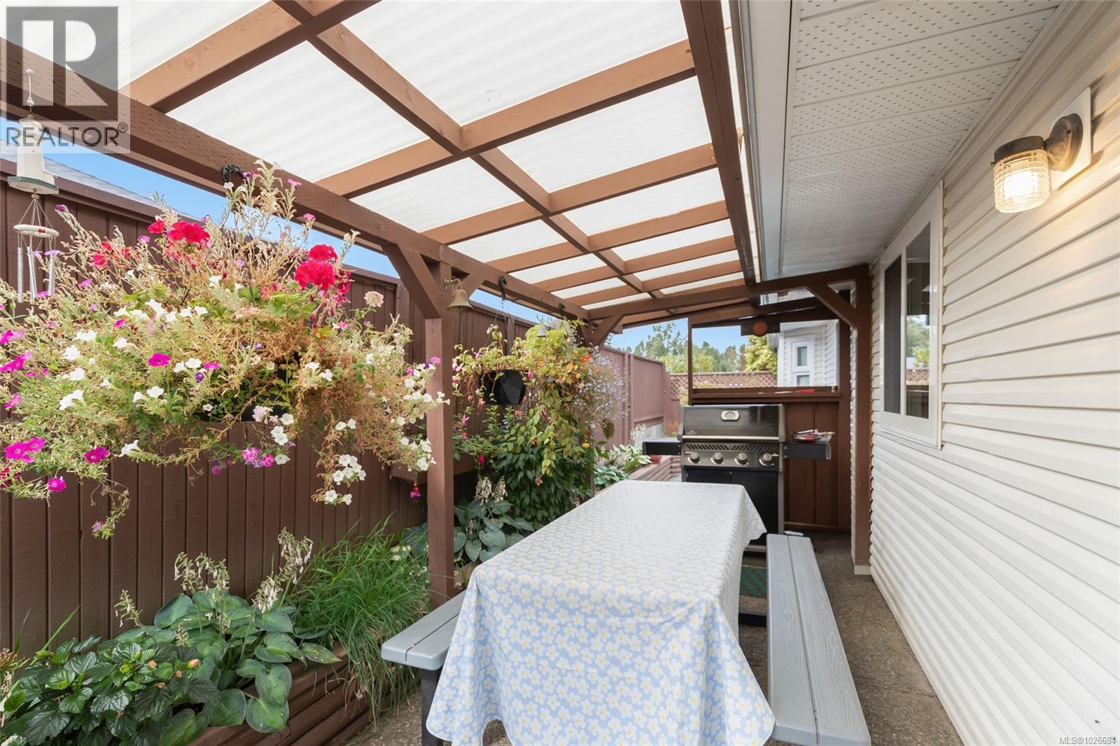 697 Woodburn St, Parksville