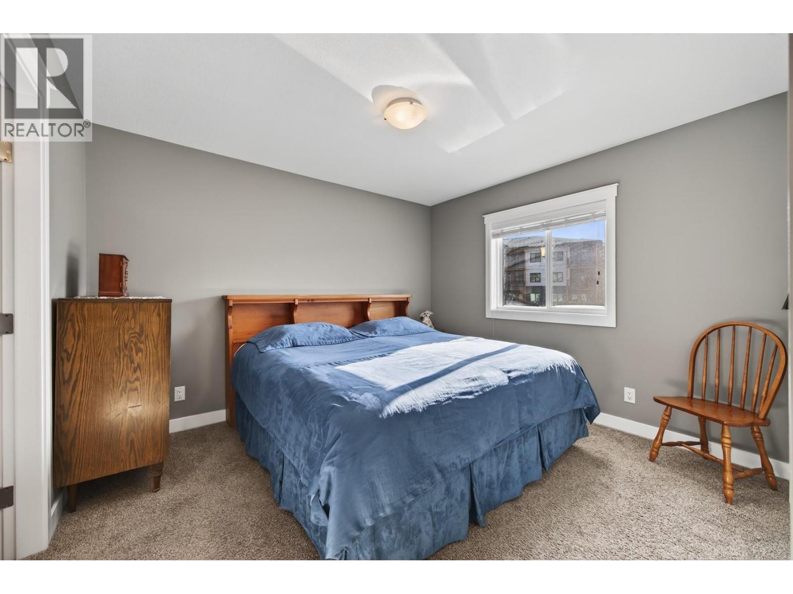 2573 SPRING BANK AVENUE - 15