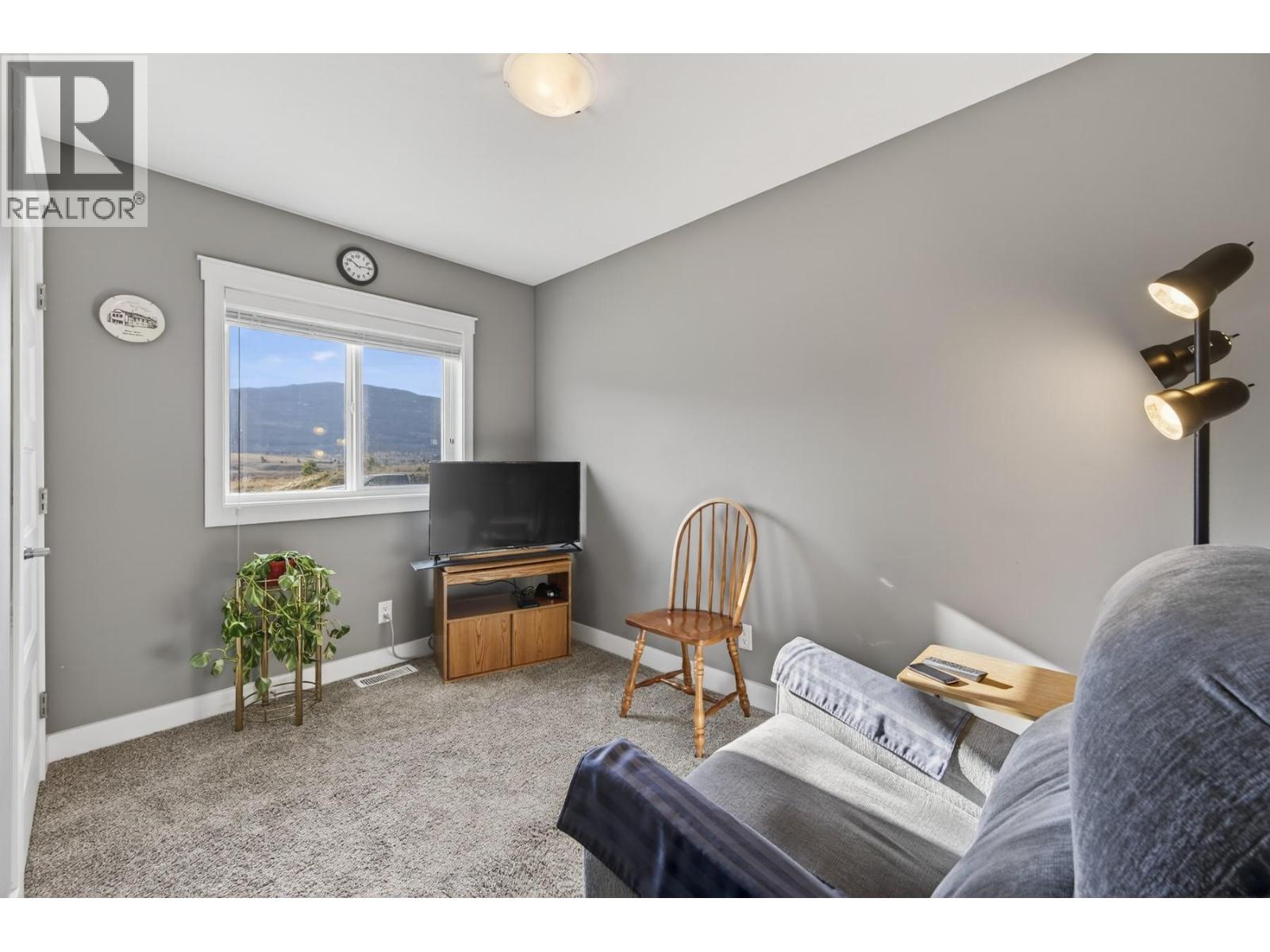 2573 SPRING BANK AVENUE - 21