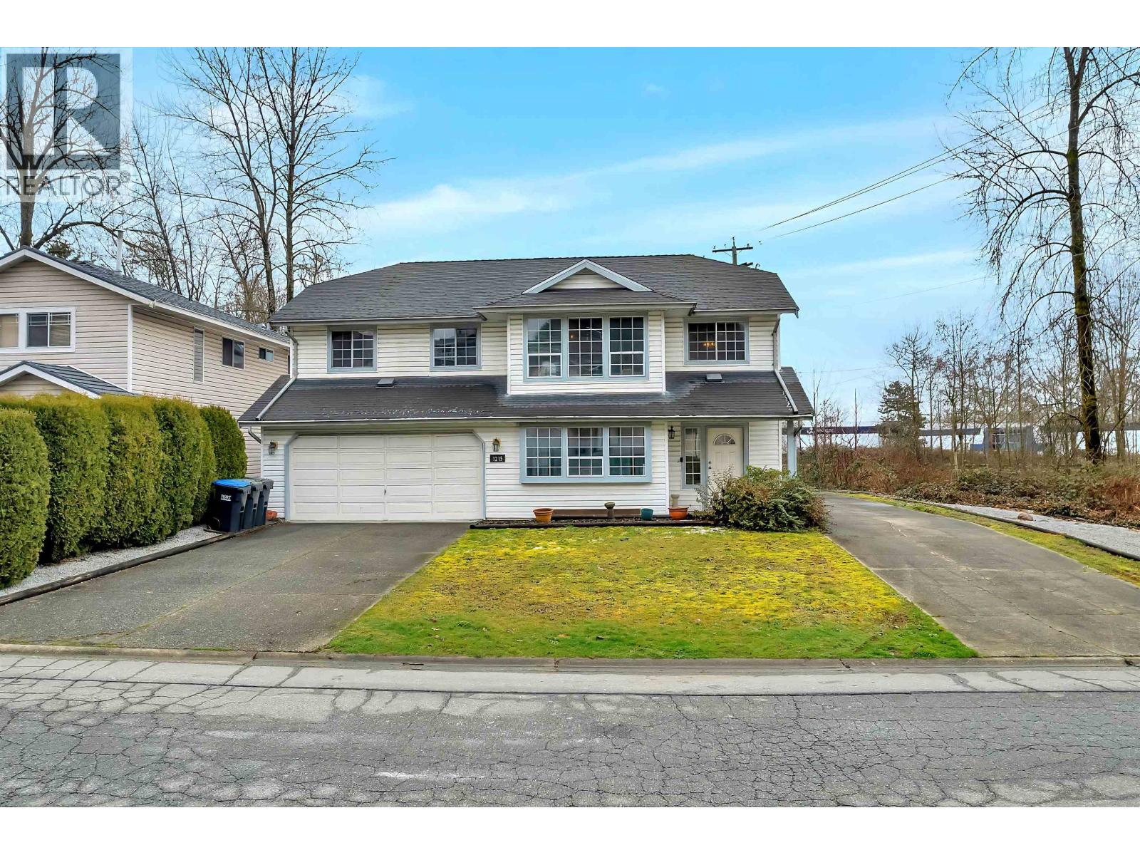 1215 BRAND STREET, Port Coquitlam