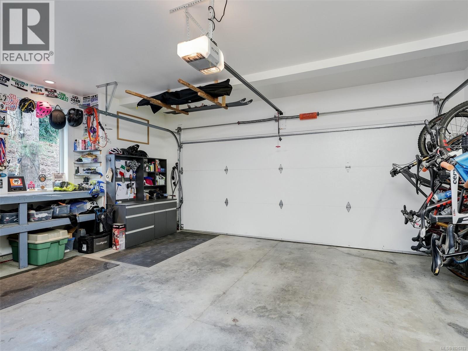  4885 Prospect Lake Road, Saanich