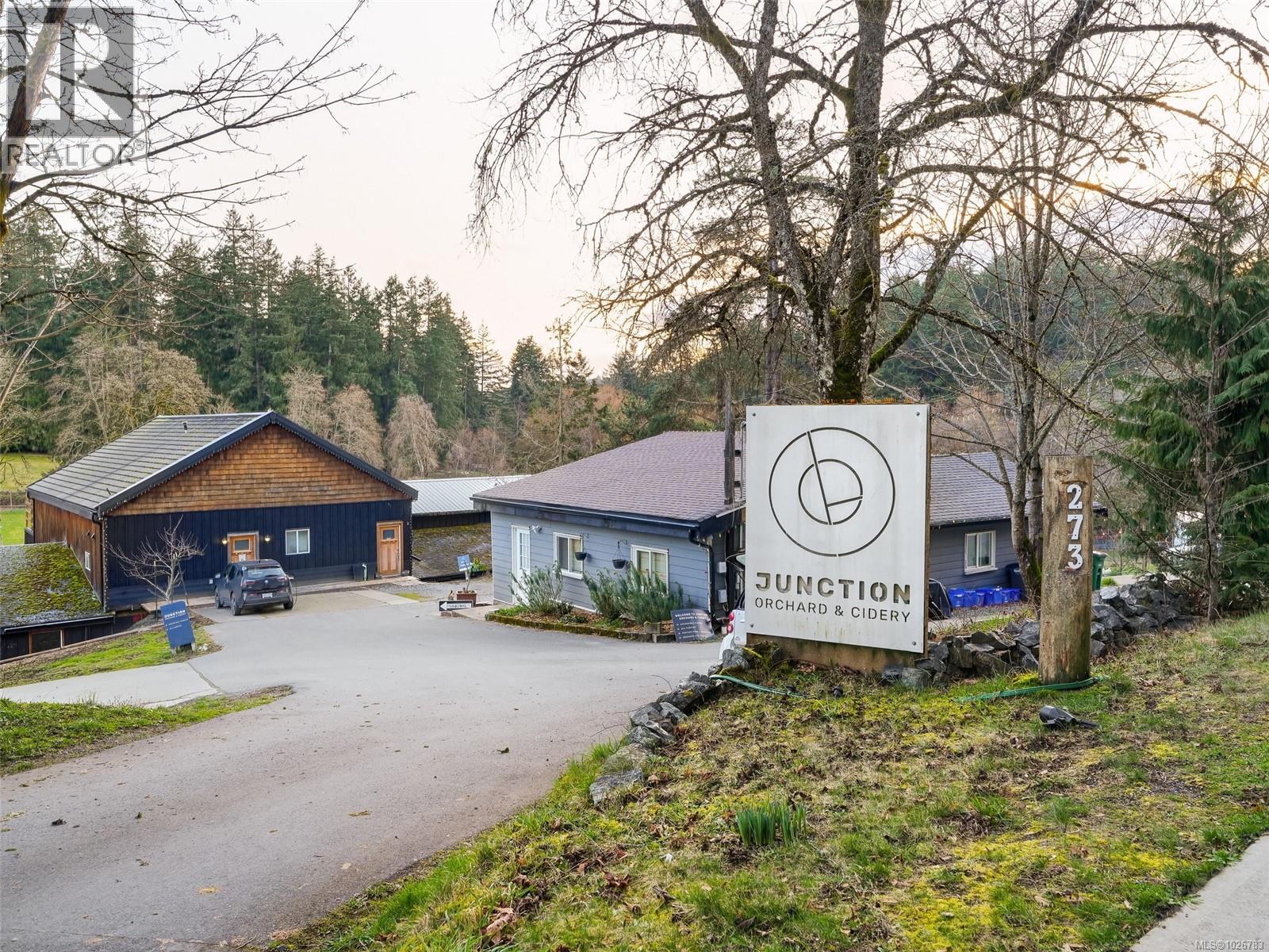  4885 Prospect Lake Road, Saanich