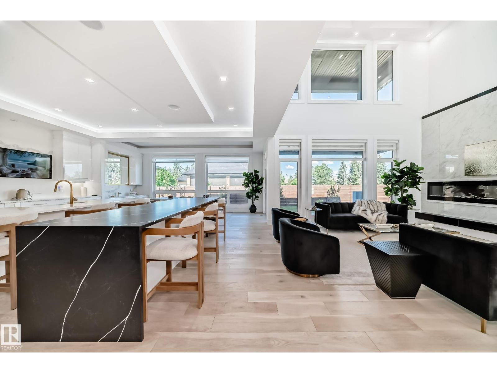 2747 WHEATON DR NW, Edmonton