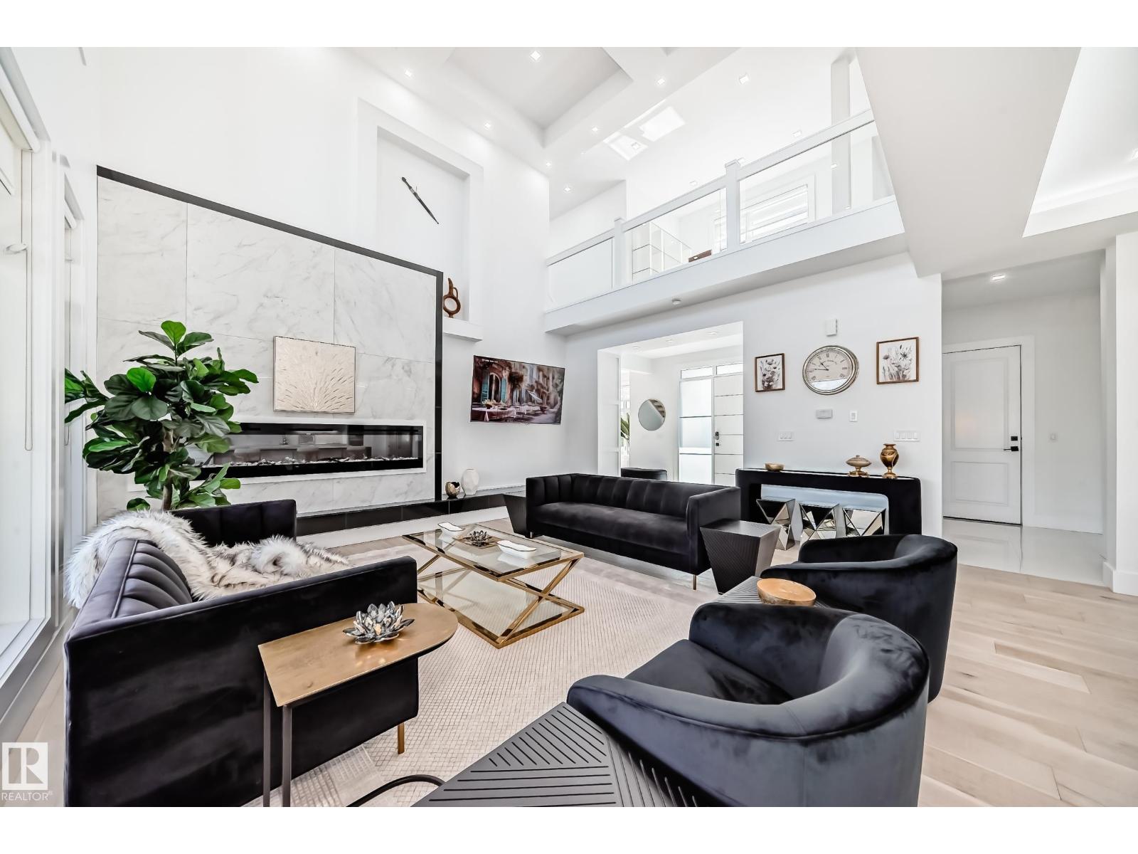 2747 WHEATON DR NW, Edmonton