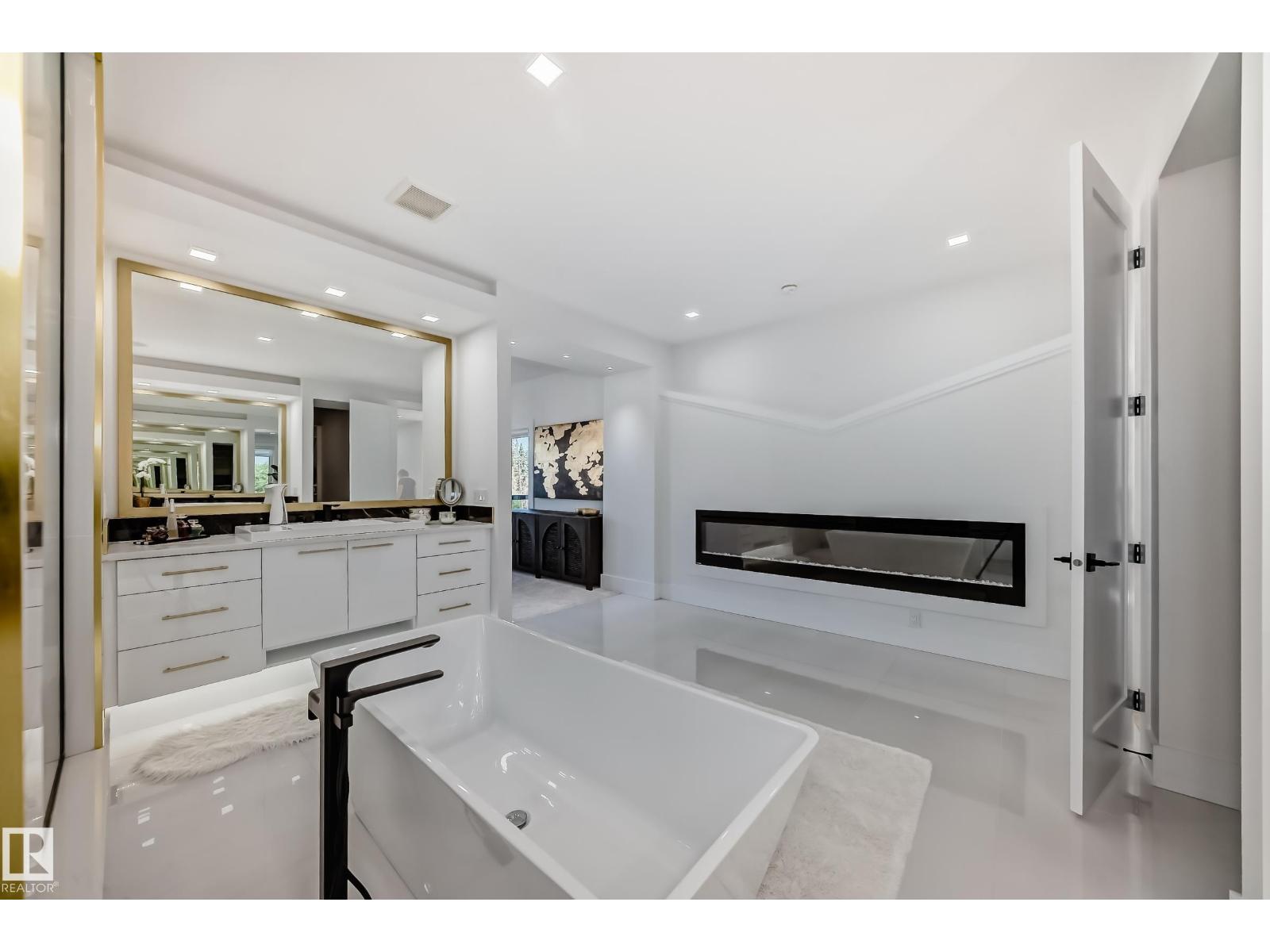 2747 WHEATON DR NW, Edmonton