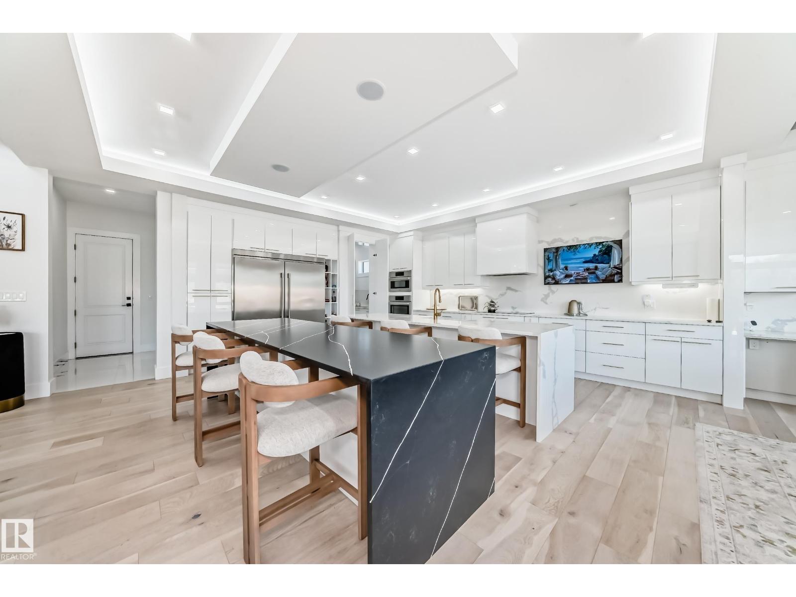 2747 WHEATON DR NW, Edmonton