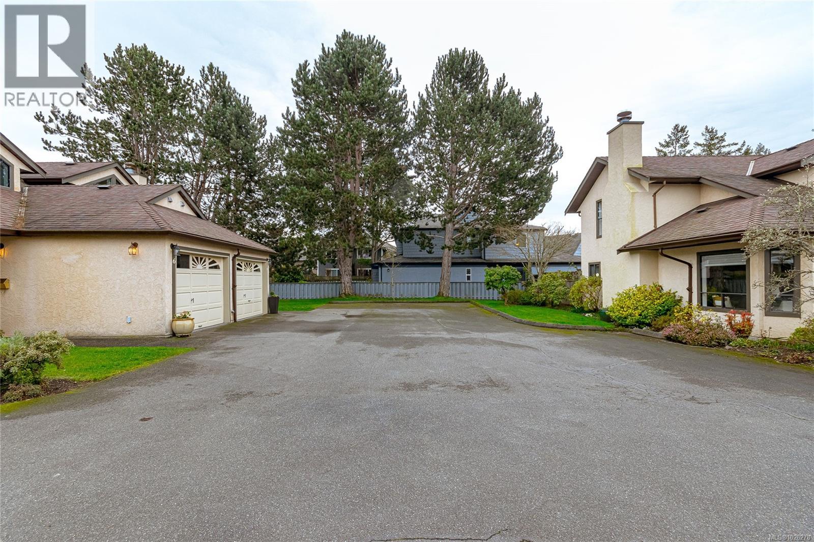 2 10025 Fifth St - Photo 4 of 41, Sidney, British Columbia