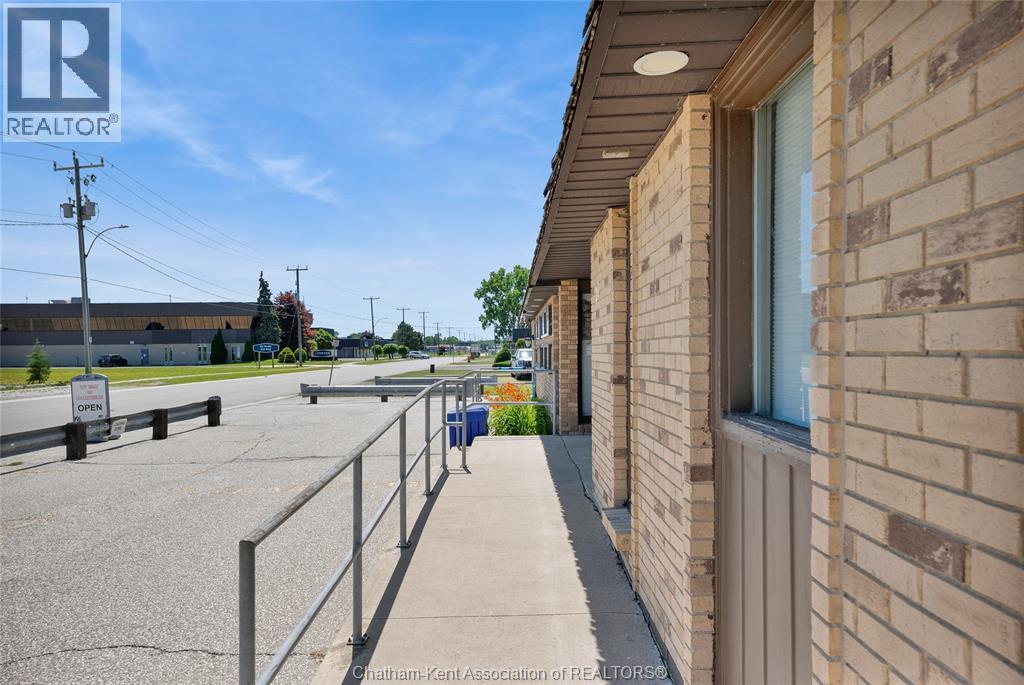 21 Arnold STREET Unit# 2 - Photo 5 of 23, Wallaceburg, Ontario