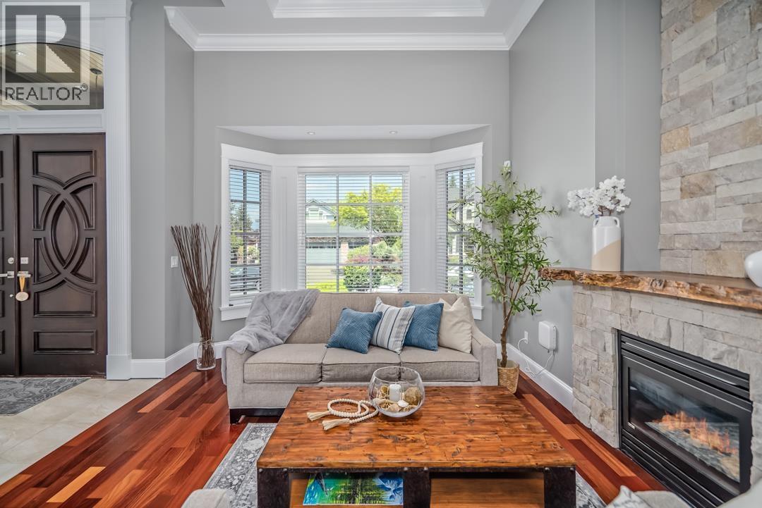 836 SPRICE AVENUE - Photo 4 of 40, Coquitlam, British Columbia