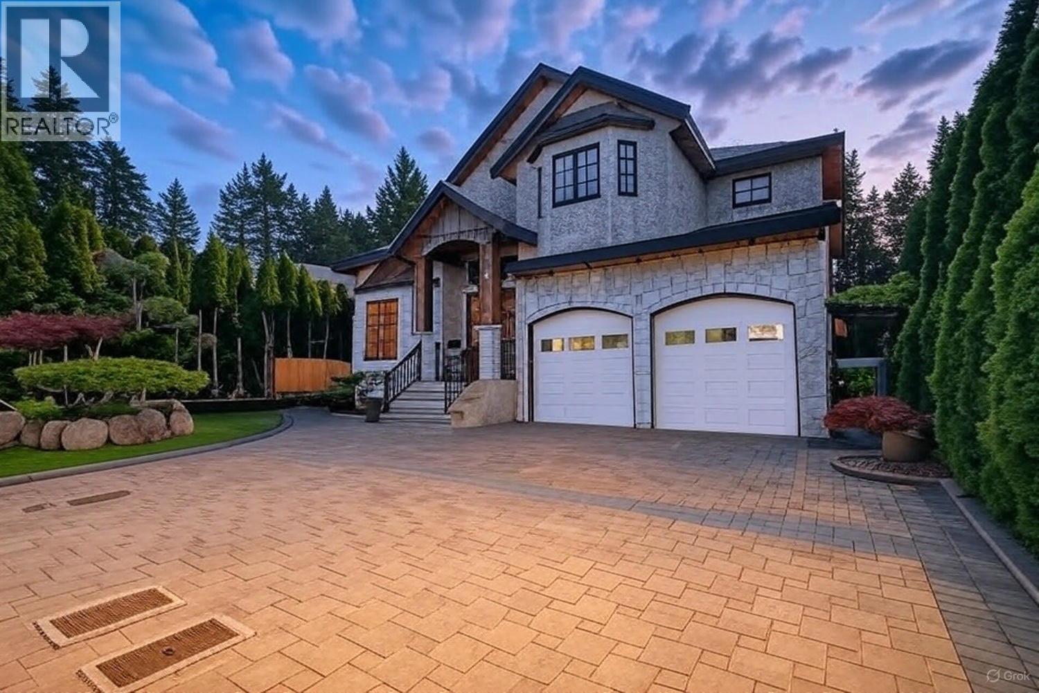 836 SPRICE AVENUE - Photo 2 of 40, Coquitlam, British Columbia