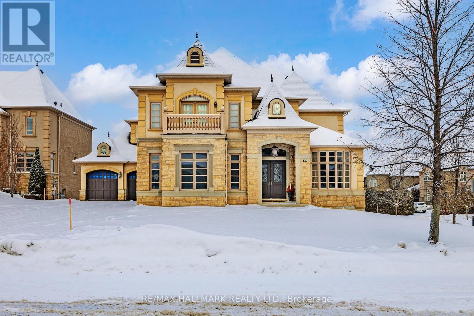 123 CARISBROOKE CIRCLE - Photo 2 of 50, Aurora (Bayview Southeast), Ontario