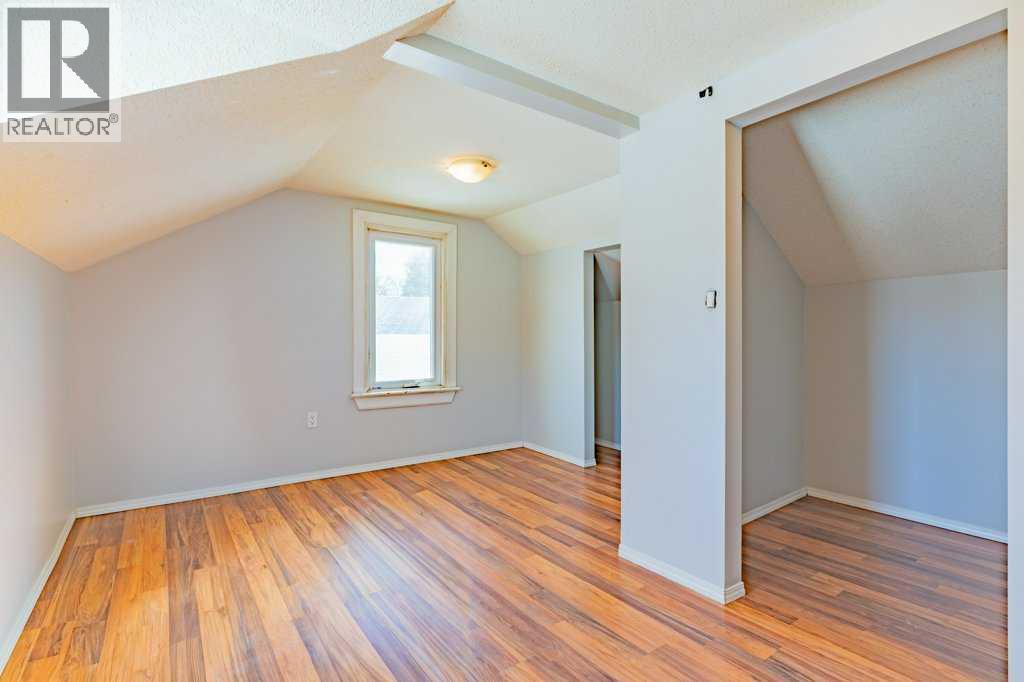 
          510 Ash Avenue Southeast
            <br/>
            <span>Medicine Hat</span>
            , 
            <span>AB</span>
             <span>T1A3B5</span>
         - Photo 15